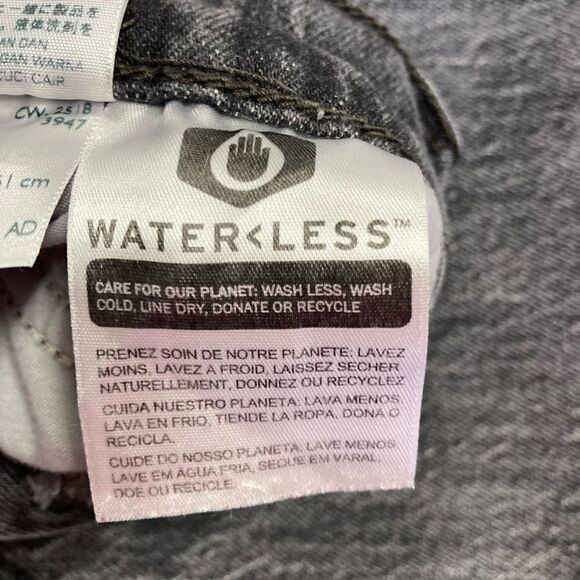 LEVI PREMIUM WEDGIE SKINNY FIT Women’s DENIM JEANS SIZE 24 Gray 26.5” Inseam - Picture 12 of 12